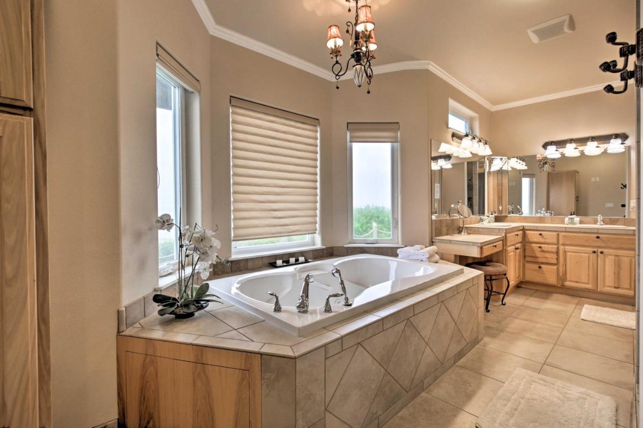 Oceanfront South Beach Home With Hot Tub And Sauna นิวพอร์ต ภายนอก รูปภาพ